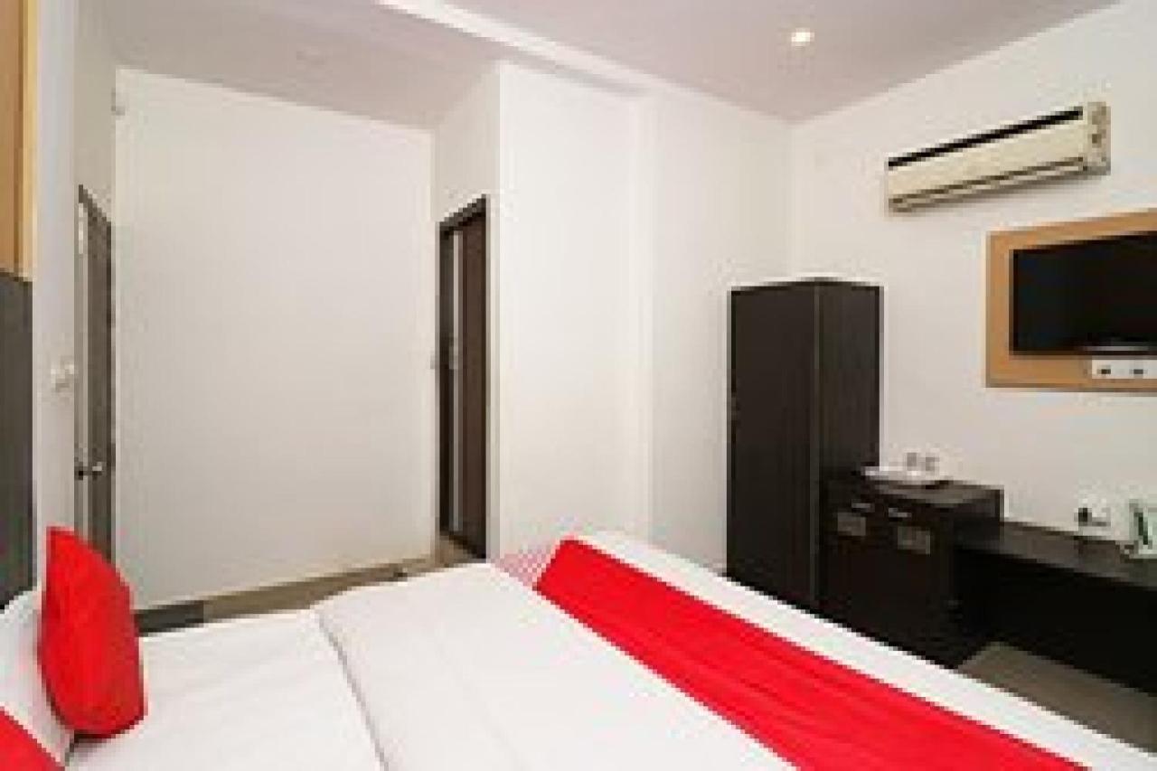 Capital O Hotel Surya Continental Lucknow Exterior photo