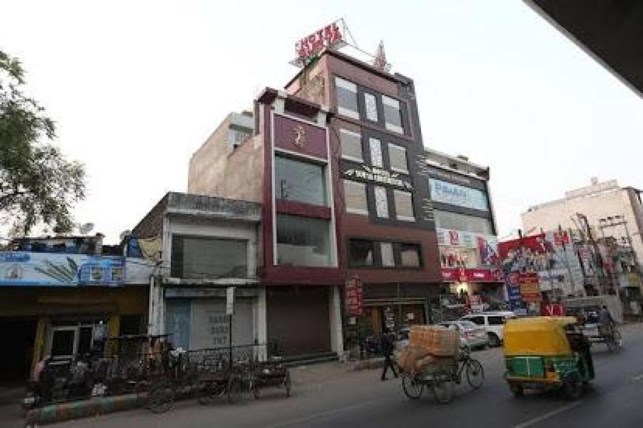Capital O Hotel Surya Continental Lucknow Exterior photo