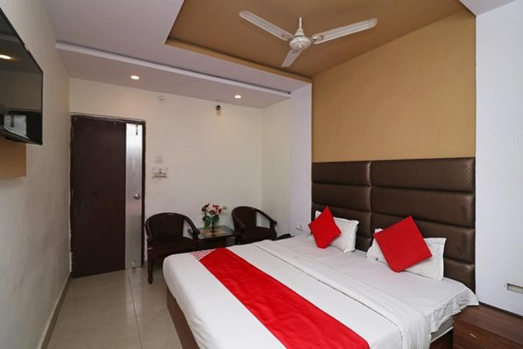 Capital O Hotel Surya Continental Lucknow Exterior photo